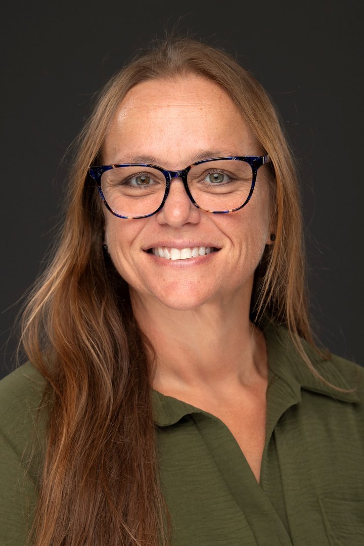 Professional headshot of Melody Edwards